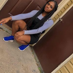 Meet your Posher, Caliya